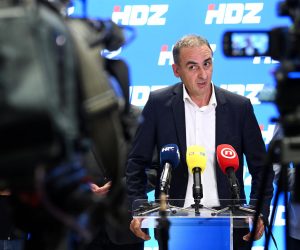 27.07.2022., Zagreb - Sjednica Predsjednistva Zajednice utemeljitelja HDZ-a "Dr. Franjo Tudjman". Nakon zavrsetka sjednice predsjednik Zajednice utemeljitelja HDZ-a Mario Kapulica dao izjavu za medije.  Photo: Marko Lukunic/PIXSELL