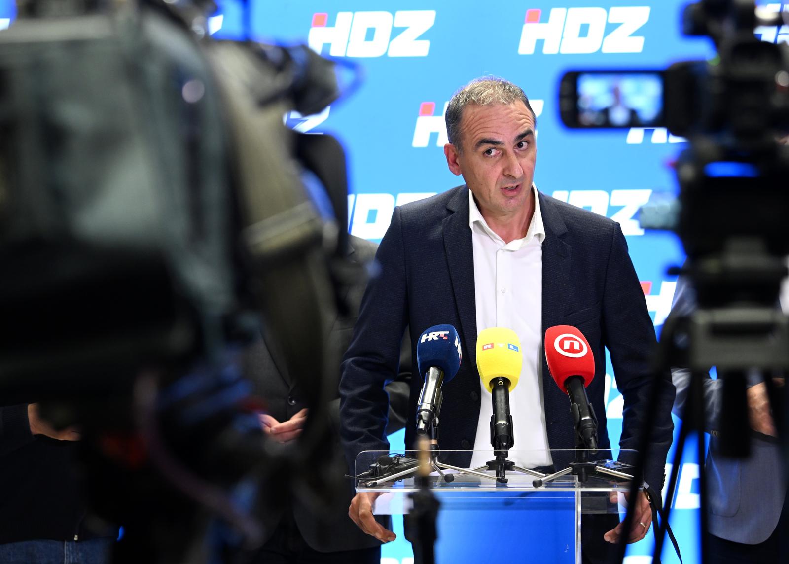 27.07.2022., Zagreb - Sjednica Predsjednistva Zajednice utemeljitelja HDZ-a "Dr. Franjo Tudjman". Nakon zavrsetka sjednice predsjednik Zajednice utemeljitelja HDZ-a Mario Kapulica dao izjavu za medije.  Photo: Marko Lukunic/PIXSELL