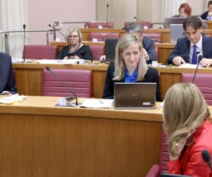 27.10.2022., Zagreb - Sabor 12. sjednicu nastavlja raspravom o rebalansu Drzavnog proracuna Republike Hrvatske za 2022. godinu i projekcijama za 2023. i 2024. godinu. Photo: Patrik Macek/PIXSELL