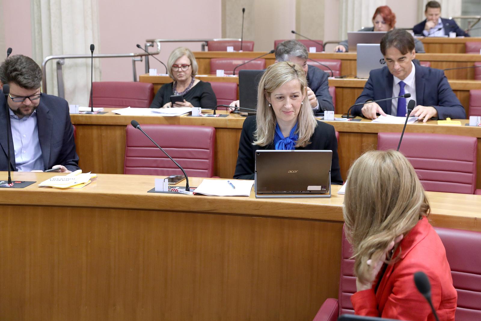 27.10.2022., Zagreb - Sabor 12. sjednicu nastavlja raspravom o rebalansu Drzavnog proracuna Republike Hrvatske za 2022. godinu i projekcijama za 2023. i 2024. godinu. Photo: Patrik Macek/PIXSELL