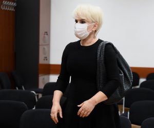 29.06.2020., Zagreb - Na Zupanijskom sudu koji je trenutno zbog potresa premjesten na Opcinski sud nastavak sudjenja Ivici Todricu, Piroski Canjugi i Anti Huljevu za izvlacenje novaca. Todoric je dobio odvjetnicu po sluzbenoj duznosti. rPhoto: Marko Lukunic/PIXSELL