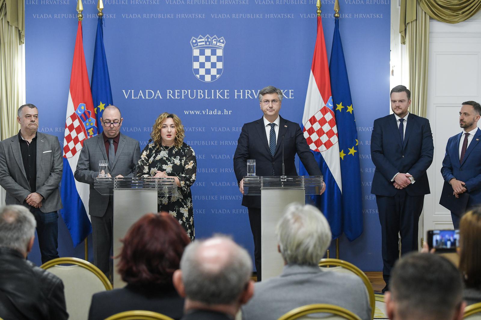 31.10.2022.., Zagreb -Vlada RH potpisala sporazum sa sindikatima. Izjave nakon potpisivanja sporazuma. Zdravko Loncar, Dubravko Jagic, Sanja Sprem, Andrej Plenkovic, Marko Primorac, Marin Piletic Photo: Josip Regovic/PIXSELL