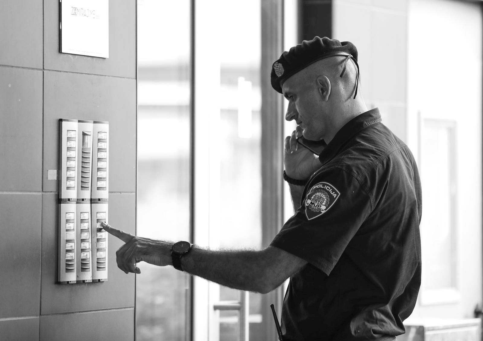 14.07.2021., Zagreb - Policija dovodi bivseg ravnatelja Gradskih groblja Zagreb Patrika Segotu na pretres njegova stana u Slovensku ulicu 22. Photo: Emica Elvedji/PIXSELL