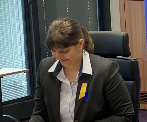 Luksemburg, 13.10.2022. - Hrvatski ministar unutarnjih poslova Davor Božinović i glavna europska tužiteljica Laura Codruţa Koevesi potpisali su u četvrtak u Luksemburgu dogovor čime RH i EPPO jačaju suradnju koja je do sada rezultirala otkrivanjem kaznenih djela na štetu financijskih interesa EU-a i njihovih počinitelja. foto HINA/ MUP RH/ ml