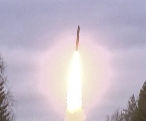 epa10267246 A handout still image taken from a handout video provided by the Russian Defence ministry press-service shows 'Yars' intercontinental ballistic missile launches at Plesetsk Cosmodrome to Kura Test Range during training to test the Russian strategic deterrence forces in Plesetsk, Russia, 26 October 2022. The Russian military held a training session during which they practiced a massive nuclear strike in response to an enemy nuclear attack. Valery Gerasimov, Chief of the General Staff of the Armed Forces of the Russian Federation, said that the Yars missile system of the Strategic Missile Forces, the strategic missile submarine of the Northern Fleet Tula, and two Tu-95MS missile carriers were involved in the training.  EPA/RUSSIAN DEFENCE MINISTRY PRESS SERVICE / HANDOUT  HANDOUT EDITORIAL USE ONLY/NO SALES