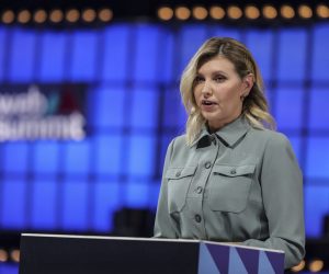 epa10279976 Ukraine's First Lady Olena Zelenska attends the opening night of the 2022 Web Summit in Lisbon, Portugal, 01 November 2022. The Web Summit is considered the largest event of startups and technological entrepreneurship in the world and takes place from 01 to 04 November.  EPA/MIGUEL A. LOPES