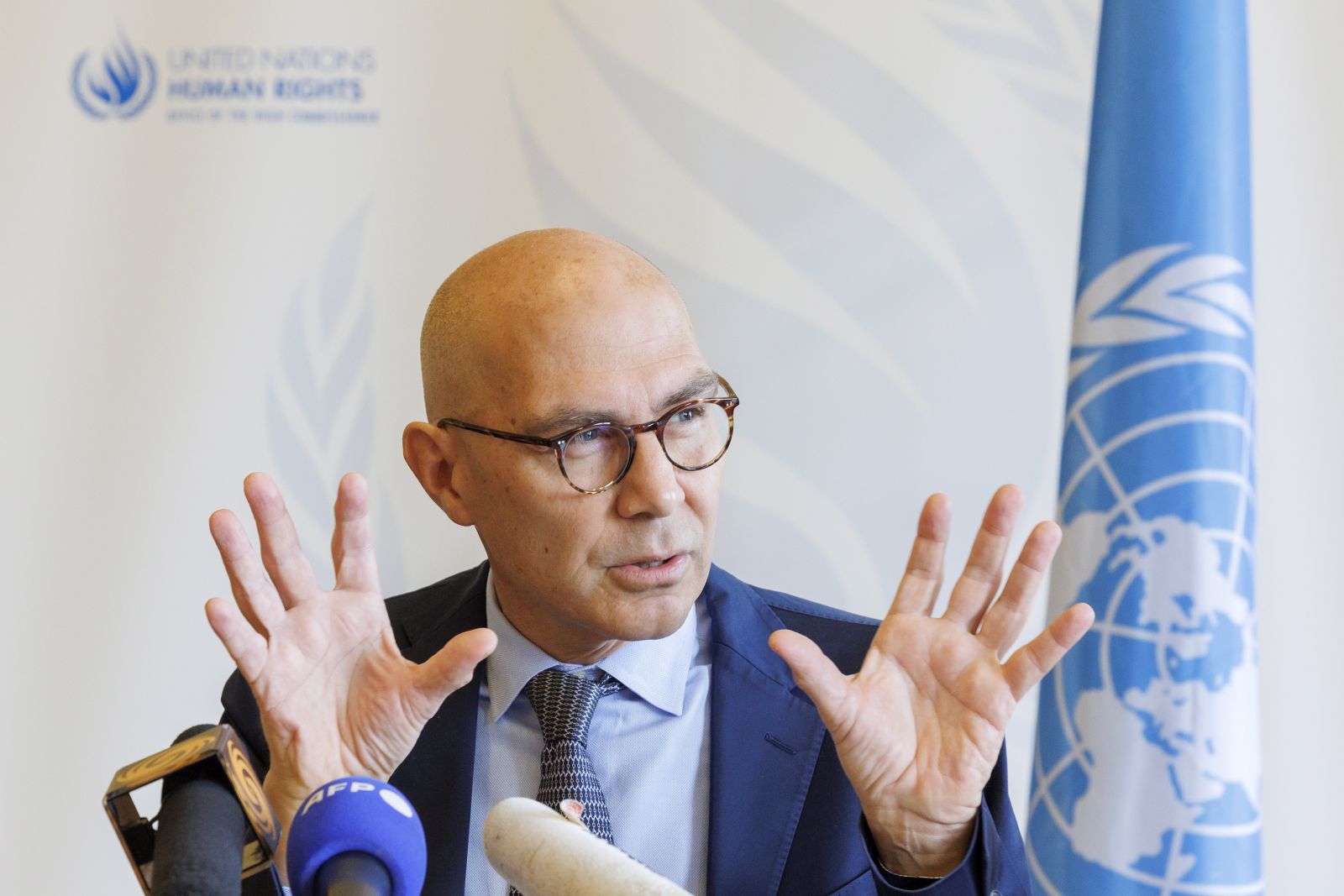 epa10281000 UN High Commissioner for Human Rights Volker Tuerk gives a statement during his first press conference at the Office of the United Nations High Commissioner for Human Rights (OHCHR) Palais Wilson, in Geneva, Switzerland, 02 November 2022.  EPA/SALVATORE DI NOLFI