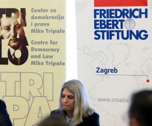 Zagreb, 03.11.2022. - Zaklada Friedrich Ebert i Centar za demokraciju i pravo Miko Tripalo organizirali su u Novinarskom domu okrugli stol "Demokratsko nazadovanje i nezavisne institucije". foto HINA/ Lana SLIVAR DOMINIÆ/ lsd