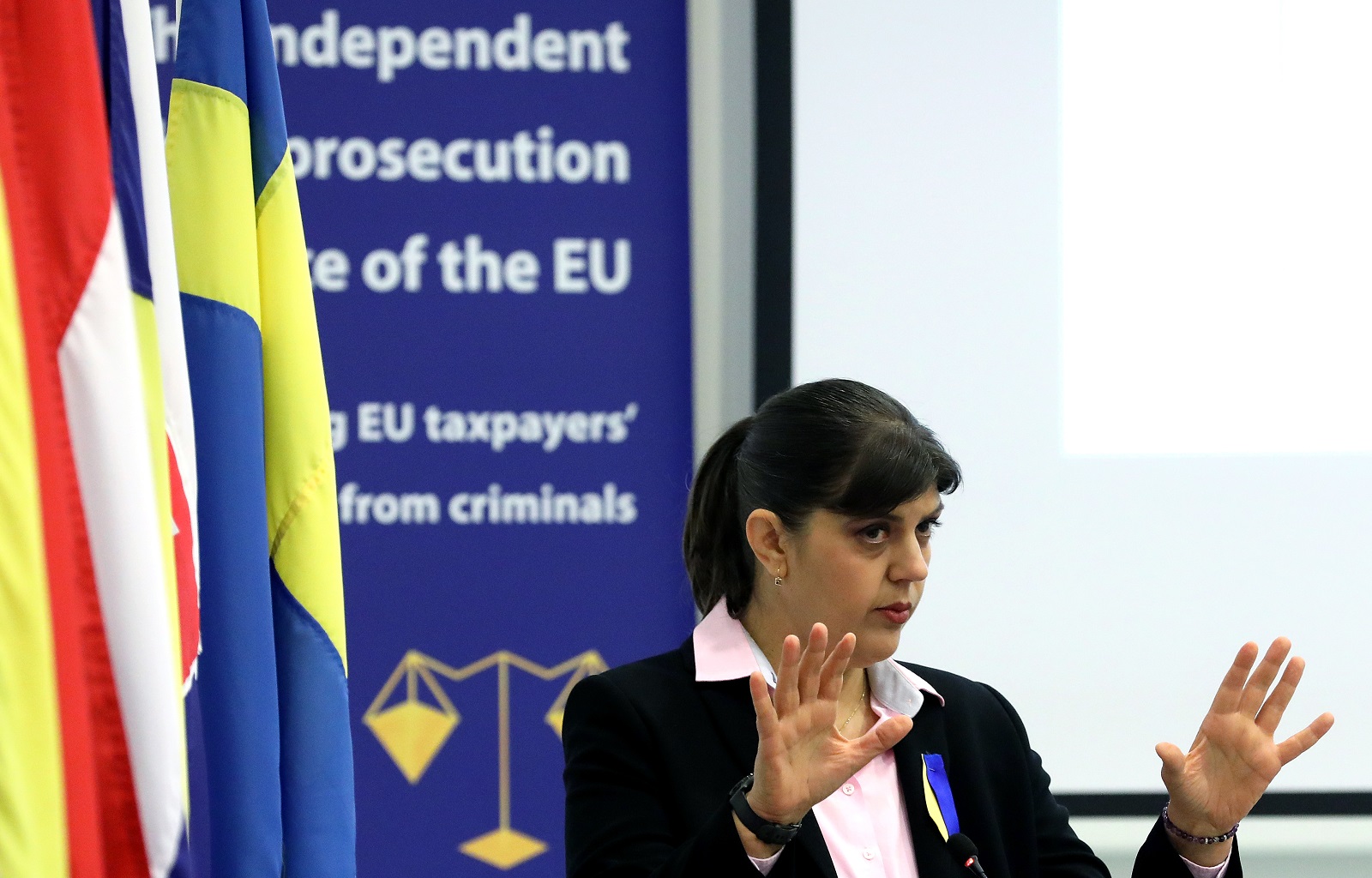 Zagreb, 04.11.2022. - Europska javna tuiteljica Laura Codru?a Kövesi odrala je u Kuæi Europe konferenciju za medije. Na fotografiji Laura Codru?a Kövesi. foto HINA/ Lana SLIVAR DOMINIÆ/ lsd