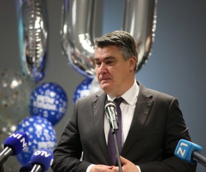Zagreb, 04.11.2022. - Predsjednik Republike Hrvatske Zoran Milanoviæ sudjelovao je na sveèanoj sjednici povodom Dana Fakulteta politièkih znanosti Sveuèilita u Zagrebu. Na fotografiji predsjednik Zoran Milanoviæ foto HINA /Zvonimir KUHTIÆ/ kuzo