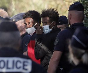 epa10300052 Migrants from the Ocean Viking rescue ship arrive by bus at a center where they will stay temporarily, in Hyeres, France, 11 November 2022. The ship arrived in the nearby port of Toulon on 11 November after French authorities gave the green light the previous day to allow the over 230 migrants onboard to disembark. The vessel spent weeks at sea after rescuing migrants during several operations throughout October.  EPA/GUILLAUME HORCAJUELO