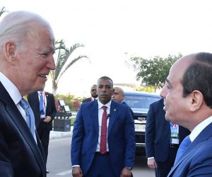 epa10300066 A handout photo made available by the Egyptian Presidency shows Egyptian President Abdel Fattah el-Sisi (R) and his US counterpart Joe Biden meeting on the sidelines of the COP27 summit, in Sharm El-Sheikh, Egypt, 11 November 2022. COP27 runs from 06-18 November, and is expected to host one of the largest number of participants in the annual global climate conference as over 40,000 estimated attendees, including heads of states and governments, civil society, media and other relevant stakeholders will attend. The events will include a Climate Implementation Summit, thematic days, flagship initiatives, and Green Zone activities engaging with climate and other global challenges.  EPA/EGYPTIAN PRESIDENCY HANDOUT  HANDOUT EDITORIAL USE ONLY/NO SALES