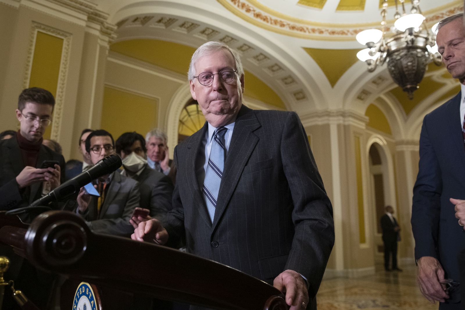 epa10307634 Senate Minority Leader Mitch McConnell (C) participates in a news conference following a Republican policy luncheon on Capitol Hill in Washington, DC, USA, 15 November 2022. Republicans will hold an election to choose the Republican Senate leadership, with Republican Senator of Florida Rick Scott challenging Senate Minority Leader Mitch McConnell.  EPA/MICHAEL REYNOLDS