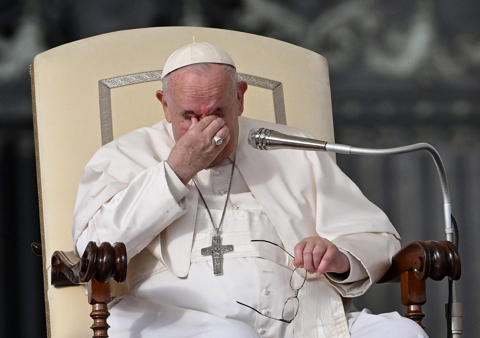 epa10308142 Pope Francis leads the weekly general audience in Saint Peter's Square, Vatican City, 16 November 2022.  EPA/ETTORE FERRARI