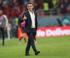 epa10323817 Head coach John Herdman of Canada
reacts after the FIFA World Cup 2022 group F soccer match between Belgium and Canada at Ahmad bin Ali Stadium in Doha, Qatar, 23 November 2022.  EPA/Tolga Bozoglu