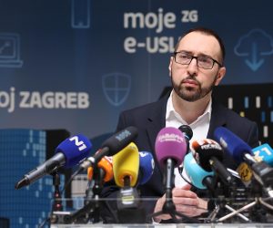 03.02.2022., Gradsko poglavarstvo, Zagreb - Predsjednik Uprave Zagrebackoga holdinga Ivan Novakovic i gradonacelnik Grada Zagreba Tomislav Tomasevic, odrzali briefing za medije na temu Plana poslovanja Zagrebackoga holdinga za 2022. Photo: Marko Prpic/PIXSELL