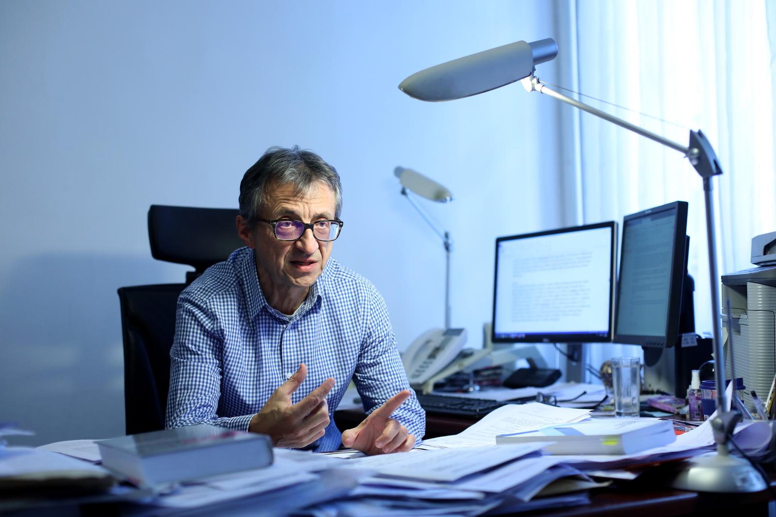03.12.2019., Zagreb - Prof. dr.sc. Hrvoje Sikiric, s Katedre za medjunarodno privatno pravo Pravnog fakulteta u Zagrebu."nPhoto: Boris Scitar/Vecernji list/PIXSELL