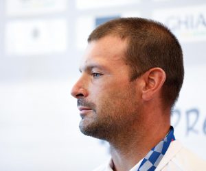 04.08.2021., Zagreb - Osvajac srebrne medalje Tonci Stipanovic, zajedno sa svojim trenerom Jozom Jakelicem doputovao je iz Japana. Ovaj sjajni Splicanin prvi je Hrvat u povijesti s dvije medalje s Olimpijskih igara, i to dvaju Igara za redom.rPhoto: Emica Elvedji/PIXSELL