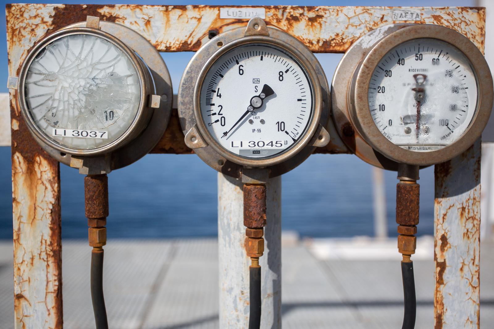 06.02.2018., Omisalj - Lokacija buduceg plutajuceg LNG terminala (prihvatni terminal za ukapljeni prirodni plin na otoku Krku) u sklopu postrojenja Dina- Petrokemije kojem se protive zastupnici otoka Krka. "nPhoto: Nel Pavletic/PIXSELL