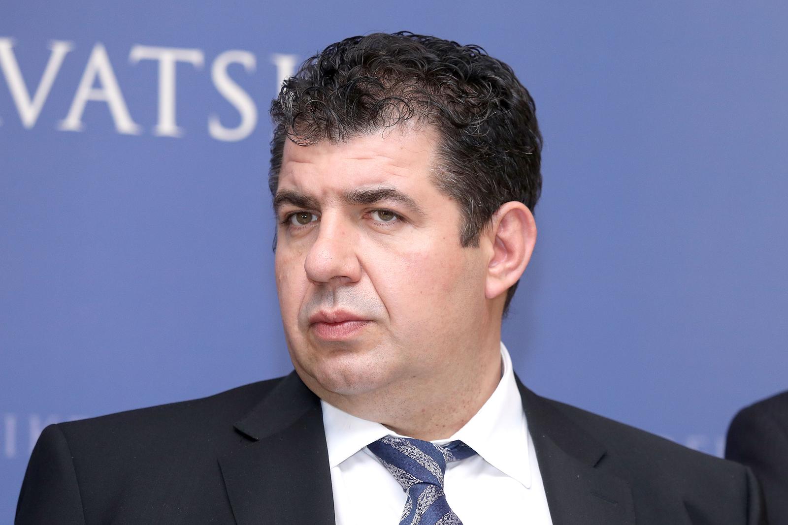 07.04.2017., Zagreb - Predsjednik Vlade RH Andrej Plenkovic objavio je na izvanrednoj konferenciji za medije da je rijesena kriza oko isporuke plina Petrokemiji Kutina. Photo: Patrik Macek/PIXSELL