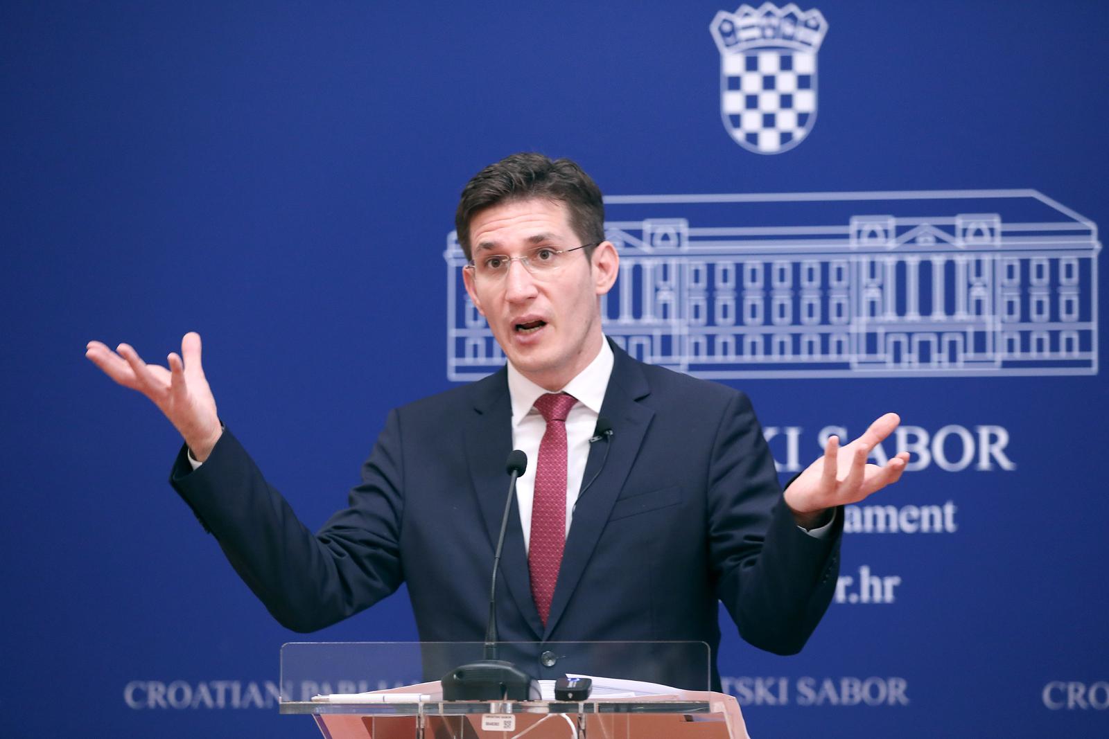 07.11.2022., Zagreb - Na konferencija za medije Kluba zastupnika Mosta odrzanoj u Saboru o temi "Otkrivamo razlog tajnog sastanka uhicenog Damira Skugora s ministrom Filipovicem" govorio je zastupnik Zvonimir Troskot.
. Photo: Patrik Macek/PIXSELL