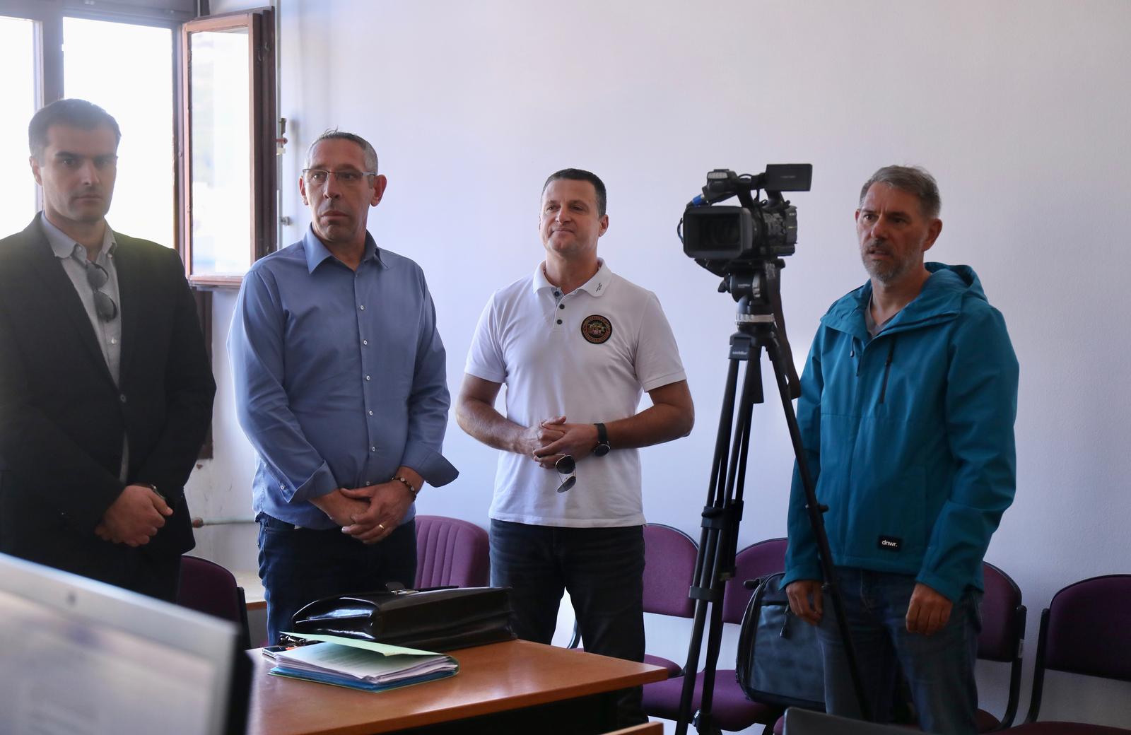 07.11.2022., Split - Na splitskom Opcinskom sudu izrecena presuda protiv Antonija i Toncija Cukusica za napad na novinarku Zivanu Susak Zivkovic,  zbog napada pred crkvom na Sirobuji.  Photo: Ivo Cagalj/PIXSELL