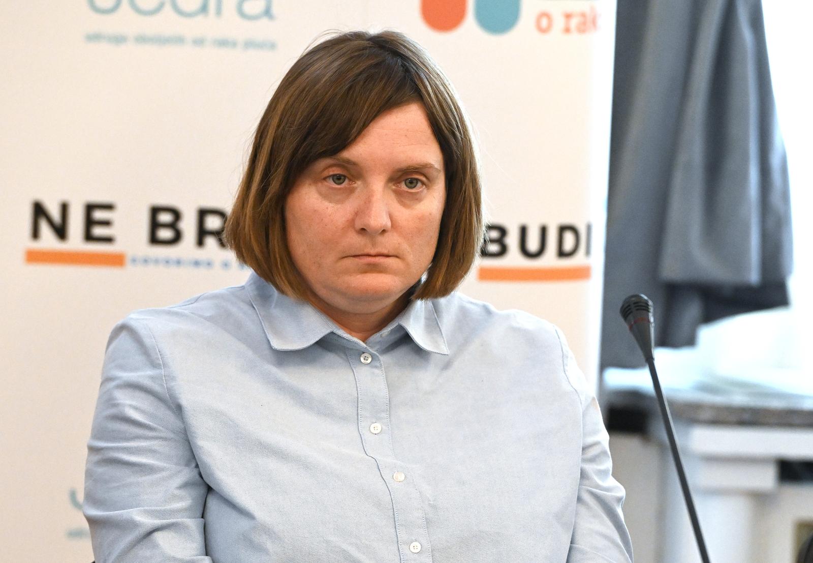 08.11.2022., Zagreb - U Hrvatskom novinarskom drustvu predstavljena je kampanja "Budi moj glas" koju je organizirala Udruga za pomoc oboljelima od raka pluca. predsjednica Hrvatske lijecnicke komore Ana Soldo Photo: Davorin Visnjic/PIXSELL