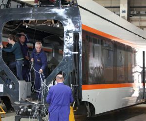 30.03.2010., Zagreb - krug tvornice Koncar elektricna vozila, obilazak postrojenja u kojem se proizvodi novi vlak tvrtke Koncar. Radnici koji rade na novom vlaku.rPhoto: Luka Klun/PIXSELL