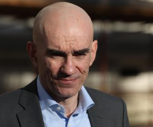 14.04.2022. Zagreb - Odvjetnici ispred Zupanijskog suda gdje bi trebale biti privedene  dvije  grupe dilera koji su uhiceni u  medjunarodnoj akciji koordiniranoj od strane EUROPOL-a i EUROJUST-a, u kojoj su sudjelovale policije Hrvatske i Srbije Photo: Marin Tironi/PIXSELL