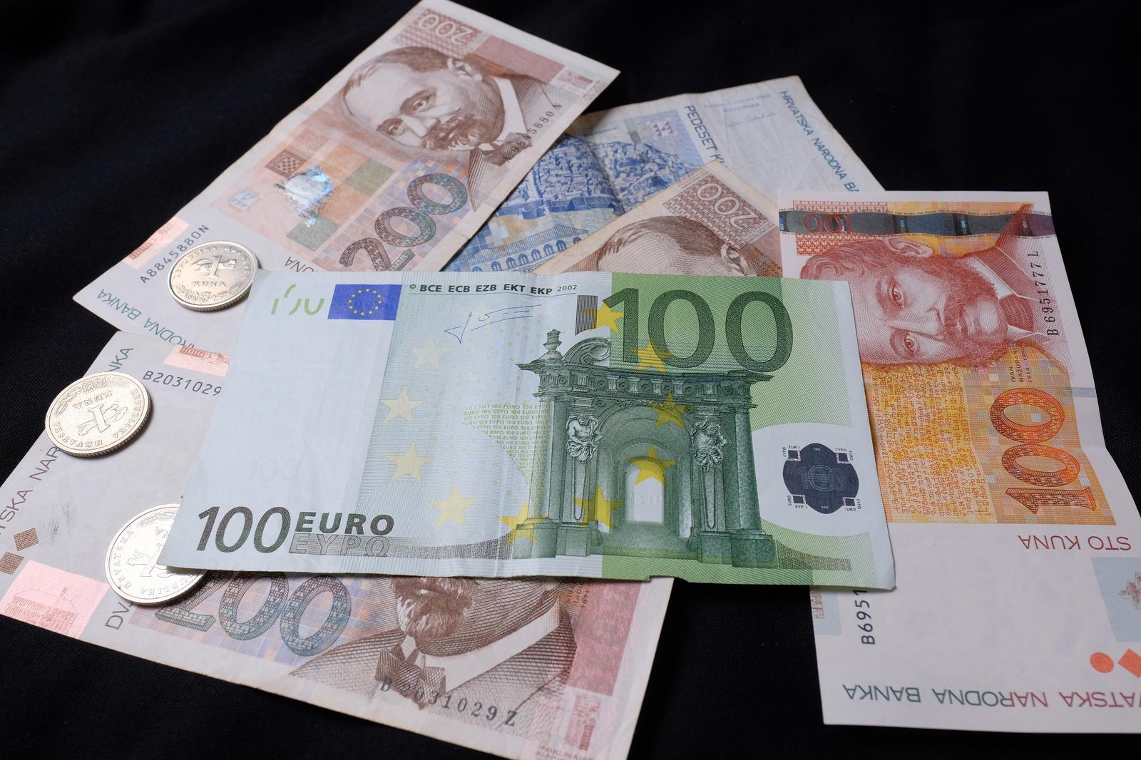 15.07.2022.,Zagreb - Vijeće za ekonomske i financijske poslove EU-a (Ecofin) usvojilo je tri konacna pravna akta koja su potrebna kako bi Hrvatska mogla uvesti euro 1. sijecnja 2023., medju kojima je i odluka o stopi konverzije kune u euro po sredisnjem paritetu 1 euro = 7,53450 kuna. Photo: Tomislav Miletic/PIXSELL