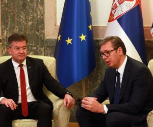 17, October, 2022, Belgrade - The President of the Republic of Serbia, Aleksandar Vucic, met with the European Union's special representative for dialogue between Belgrade and Pristina and other regional issues of the Western Balkans, Miroslav Lajcak. Miroslav Lajcak. 

17, oktobar, 2022, Beograd - Predsednik Republike Srbije Aleksandar Vucic sastao se sa specijalnim predstavnikom Evropske unije za dijalog Beograda i Pristine i druga regionalna pitanja Zapadnog Balkana Miroslavom Lajcakom.  Photo: A.K./ATAImages/PIXSELL