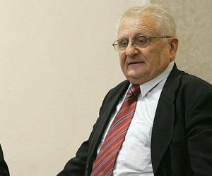 30.11.2005., Zagreb - Redovna sjednica Hrvatskog sabora. Krunoslav Markovinovic, Branimir Pasecky. Photo: Jurica Galoic/PIXSELL