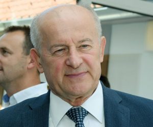 20.06.2022., Petrinja - Svecano otvorenje obnovljene upravne zgrade Sumarije Petrinja uz prisustvo predsjednika Uprave Hrvatskih suma Krunoslava Jakupcica, voditelja Podruznice Sisak Vlatka Petrovica,  zupana Ivana Celjana, gradonacelnice Magdalene Komes i predstavnika Stozera civilne zastite, Tugomira Majdaka, drzavnog tajnika u Ministarstvu poljoprivrede. Photo: Nikola Cutuk/PIXSELL
