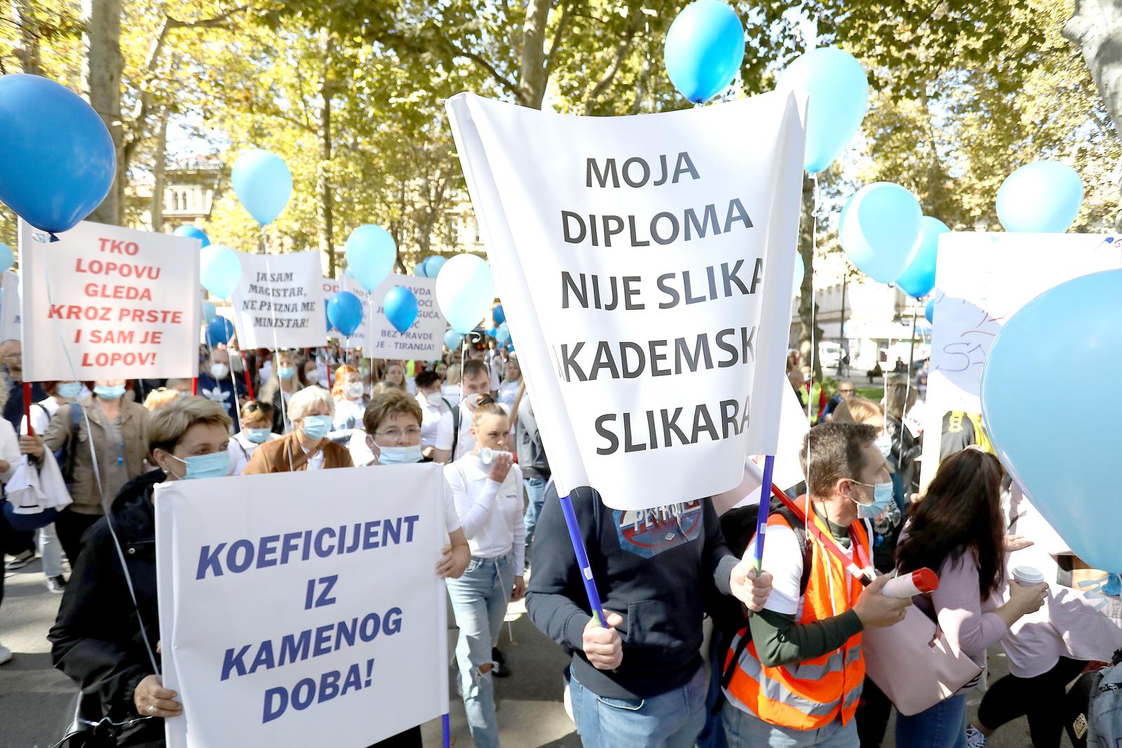23.09.2021. Zagreb - Prosvjed zdravstvenih sindikalnih radnika zbog obvezne COVID potvrde s kojom moraju dolaziti na posaorr Photo: Patrik Macek/PIXSELL