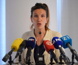 24.10.2019., Zagreb - Konferencija za medije sindikata zaposlenih hrvatskih ucitelja i Nezavisni sindikat zaposlenih u srednjim skolama o strajku u osnovnim i srednjim skolama i daljnjem tijeku strajka.Ana Tuskan.Photo: Marko Prpic/PIXSELL