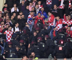 25.09.2022., stadion Ernst Happel, Bec, Austrija - UEFA Liga nacija, Liga A, skupina 1, 6. kolo, Austrija - Hrvatska. Policija intervenirala na tribini s hrvatskim navijacima.  Photo: Igor Soban/PIXSELL