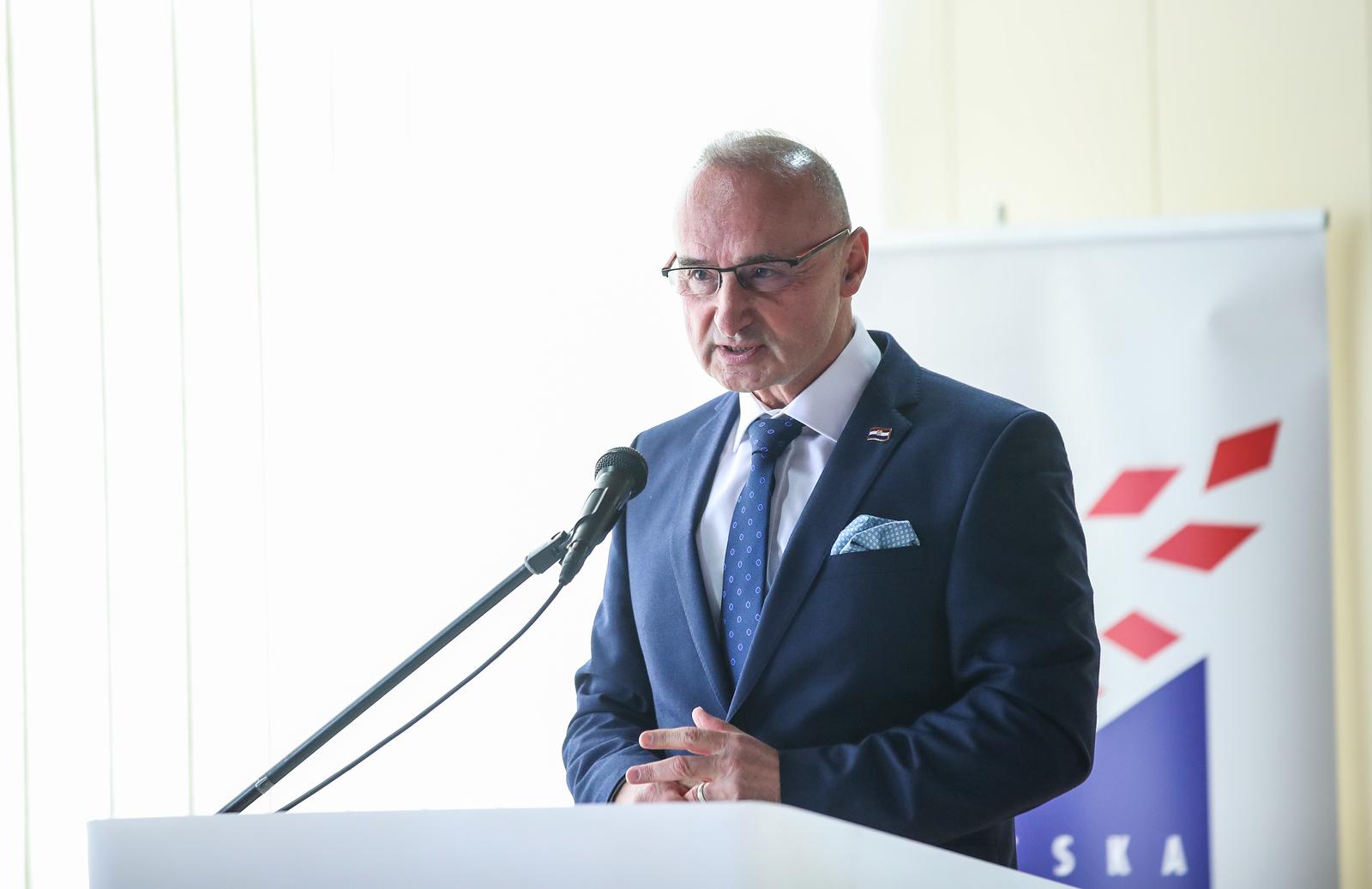 25.11.2022., Zagreb - Svecano otvorenje 27. Foruma hrvatskih manjina u organizaciji Hrvatske matice iseljenika. Tema ovogodisnjeg foruma je "Mediji i hrvatske manjinske zajednice - Kako se predstavljamo? Kako nas predstavljaju?". Gordan Grlic Radman, ministar vanjskih i europskih poslova Photo: Slavko Midzor/PIXSELL