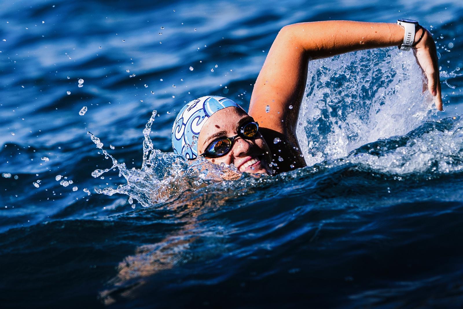26.05.2020., Split - Dina Levacic, hrvatska daljinska plivacica i prva Hrvatica koja je preplivala La Manche. Dina je preplivala cetiri od velikih sedam plivackih maratona poznatih kao Oceanovih sedam.rPhoto: Milan Sabic/PIXSELL