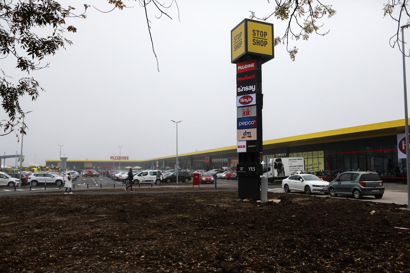 27.10.2022. Velika Gorica- U Velikoj Gorici svecano je otvoren STOP SHOP retail park Photo: Zeljko Hladika/PIXSELL