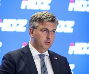 28.11.2022., Zagreb - Odrzana je sjednica sireg Predsjednistva HDZ-a nakon cega je Andrej Plenkovic odrzao konferenciju za medije. Photo: Matija Habljak/PIXSELL