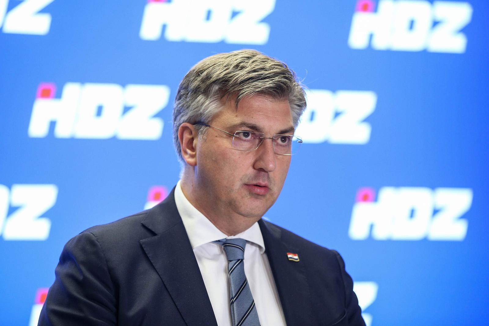 28.11.2022., Zagreb - Odrzana je sjednica sireg Predsjednistva HDZ-a nakon cega je Andrej Plenkovic odrzao konferenciju za medije. Photo: Matija Habljak/PIXSELL