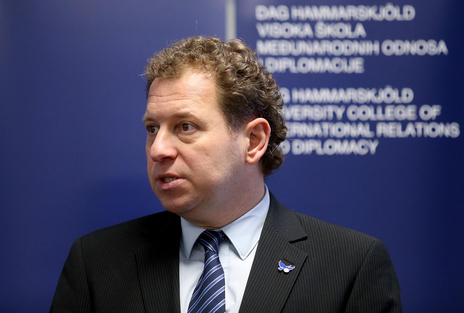 29.11.2017., Zagreb  - Konferencija za medije povodom imenovanja Zorana Milanovica predsjednikom Diplomatskog vijeca Visoke skole medjunarodnih odnosa i diplomacije Dag Hammarskjold. Goran Bandov.rPhoto: Igor Kralj/PIXSELL
