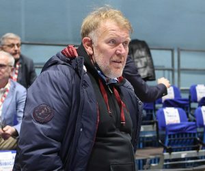 29.12.2021., Dom sportova, Zagreb - 50. izdanje malonogometnog turnira "Kutija sibica”,  Jubilarnu Kutiju sibica obiljezila je revijalna utakmica pod nazivom “Dva kapetana“, koja je posvecena dvojici sportskih velikana – Cici Kranjcaru te Dusku Popovskom, a okupila su se neka od najvecih imena velikog i malog nogometa Photo: Marko Prpic/PIXSELL