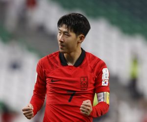 epa10344707 Son Heung-min of South Korea celerbates after the FIFA World Cup 2022 group H soccer match between South Korea and Portugal at Education City Stadium in Doha, Qatar, 02 December 2022.  EPA/Rungroj Yongrit