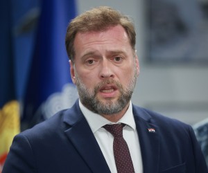 Zagreb, 06.12.2022. - U vojarni "pk Marko Živković" na Plesu održala se konferencija za medije povodom pada aviona HRZ-a MiG-21. Konferenciji za medije nazočili su ministar obrane Mario Banožić, načelnik Glavnog stožera OSRH admiral Robert Hranj i zapovjednik Hrvatskog ratnog zrakoplovstva brigadni general Michael Križanec. Na fotografiji Mario Banožić. foto HINA/ Dario GRZELJ/ ml