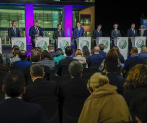 epa10357644 (L-R) Portuguese Prime Minister Antonio Costa, Greek Prime Minister Kyriakos Mitsotakis, Croatia's Prime Minister Andrej Plenkovic, Cyprus' President Nicos Anastasiades, Spanish Prime Minister Pedro Sanchez, French President Emmanuel Macron, Slovenia's President Robert Golob, Malta's Prime Minister Robert Abela and Italian Foreign Minister Antonio Tajani take part in a press conference following the 9th Summit of the Leaders of the Southern Countries of the European Union, Alicante, Spain, 09 December 2022. The EU-Med9 meeting brings together the leaders or representatives of Spain, Portugal, France, Italy, Greece, Malta, Cyprus, Slovenia and Croatia.  EPA/BIEL ALINO
