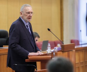 Zagreb, 12.12.2022. - Nastavak 13. sjednice Hrvatskog sabora.
Na fotografiji Davor Božinović.
foto HINA/ Edvard ŠUŠAK/ es