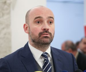 Zagreb, 14.12.2022 - Hrvatski sabor, izjava za medije ministra Ivana Paladine. Na fotografiji Ivan Paladina.
foto HINA/ Admir BULJUBAŠIĆ/ abu