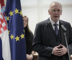 Zagreb, 16.12.2022. - Prijem u Vladi za braniteljske udruge i stradalnike iz domovinskog rata.Na fotografiji Davor Božinović. foto HINA/ Tomislav PAVLEK/ tp