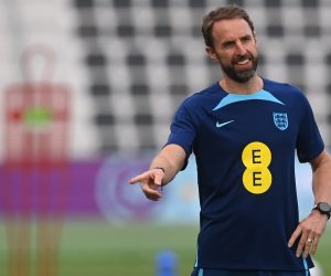 epa10353537 England manager Gareth Southgate leads his team's training session in Doha, Qatar, 07 December 2022. England will face France in their FIFA World Cup 2022 quarter final soccer match on 10 December 2022.  EPA/NEIL HALL